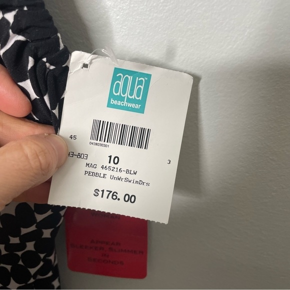 MagicSuit by Miraclesuit Slimming Black and white Dress One Piece Swimsuit NWT - Picture 3 of 8